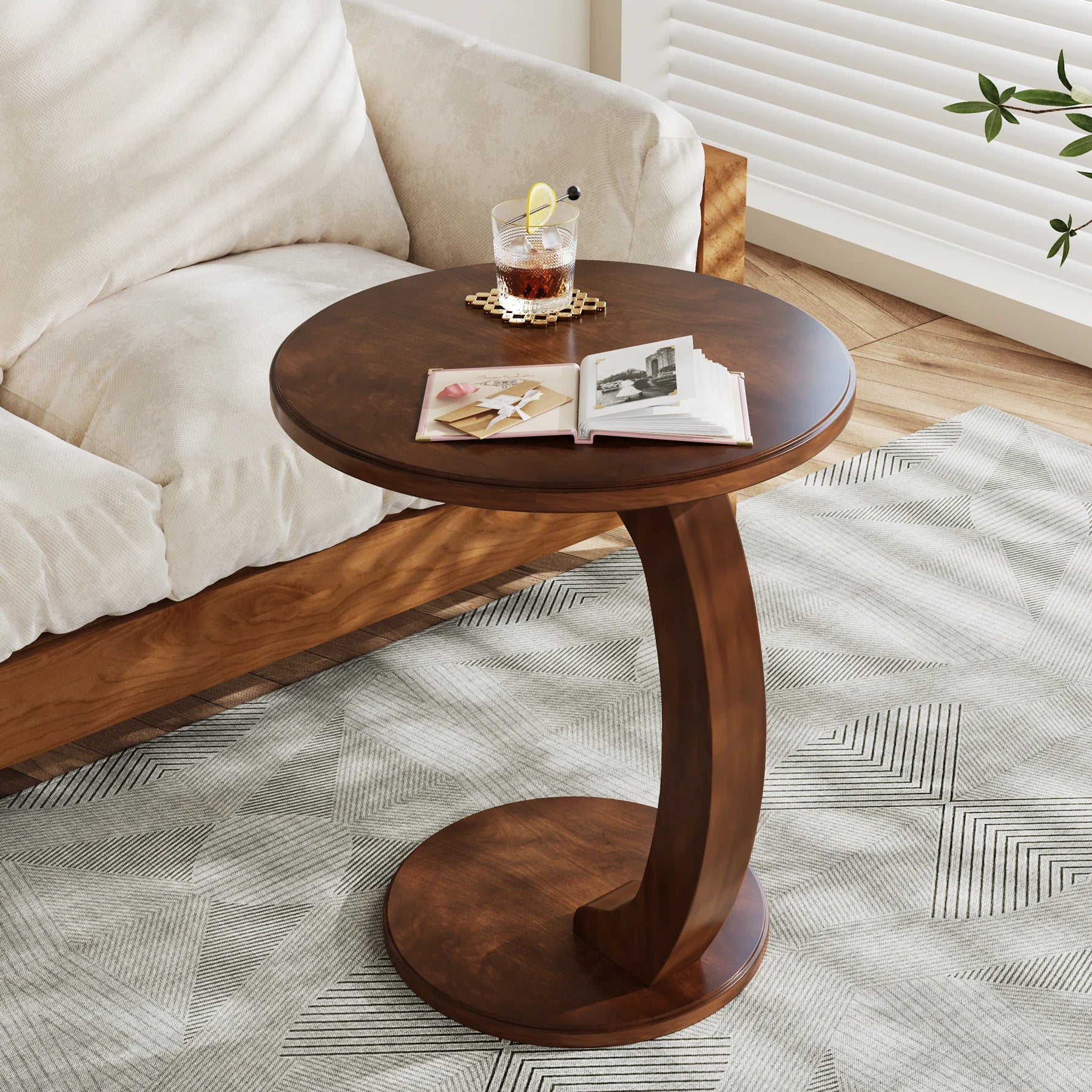Round Wooden Side Table 48cm Vintage End Table Small Coffee Table for Living Room Bedroom Brown